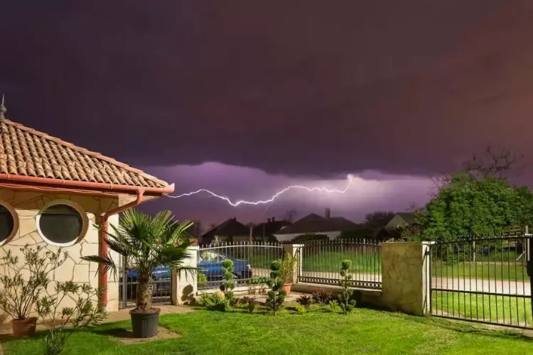 Are Gazebos Safe in Lightning