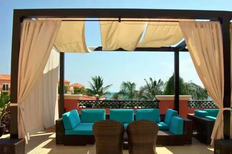 Choosing the Right Material for Gazebo Curtains